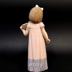 NAO BY LLADRO, GIRL PLAYING VIOLIN #1034, Figure'86 -EXC CONDITION