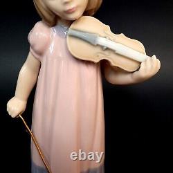 NAO BY LLADRO, GIRL PLAYING VIOLIN #1034, Figure'86 -EXC CONDITION