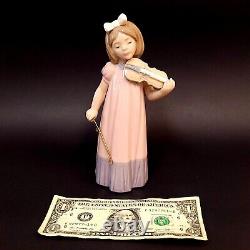 NAO BY LLADRO, GIRL PLAYING VIOLIN #1034, Figure'86 -EXC CONDITION