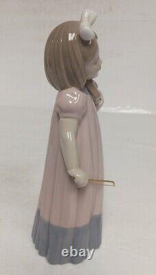 NAO BY LLADRO, GIRL PLAYING VIOLIN #1034, Figure'86 First Solo