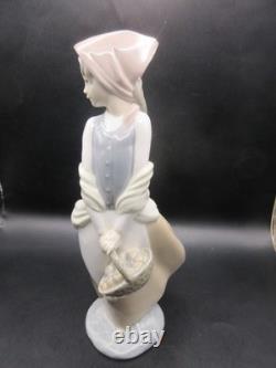 NAO BY LLADRO Girl with Egg/Fruit Basket 4834 9.5 Figurine Sculpture EXCELLENT