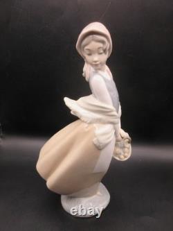 NAO BY LLADRO Girl with Egg/Fruit Basket 4834 9.5 Figurine Sculpture EXCELLENT