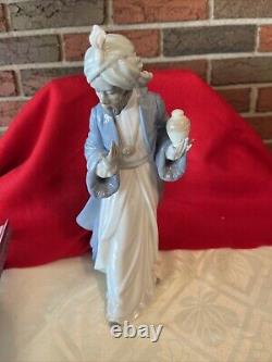 NAO BY LLADRO KING BALTHASAR WITH JUG #12036 Christmas Nativity excellent