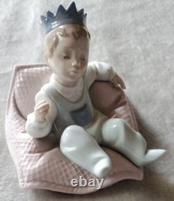 NAO BY LLADRO Lil Prince