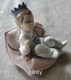 NAO BY LLADRO Lil Prince