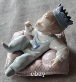 NAO BY LLADRO Lil Prince
