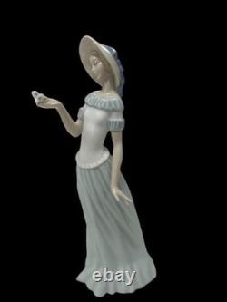NAO BY LLADRO THE BUTTERFLY'S DANCE #1398 by Jose Javier Malavia MINT Cond