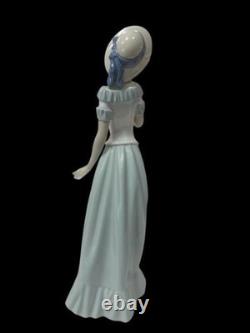 NAO BY LLADRO THE BUTTERFLY'S DANCE #1398 by Jose Javier Malavia MINT Cond