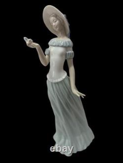 NAO BY LLADRO THE BUTTERFLY'S DANCE #1398 by Jose Javier Malavia MINT Cond