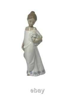 NAO BY LLADRO TOGETHER IN THE COUNTRYSIDE Girl 2003 Vintage Statute FIGURINE