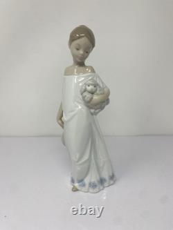 NAO BY LLADRO TOGETHER IN THE COUNTRYSIDE Girl 2003 Vintage Statute FIGURINE