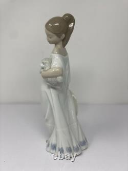 NAO BY LLADRO TOGETHER IN THE COUNTRYSIDE Girl 2003 Vintage Statute FIGURINE