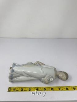 NAO BY LLADRO TOGETHER IN THE COUNTRYSIDE Girl 2003 Vintage Statute FIGURINE