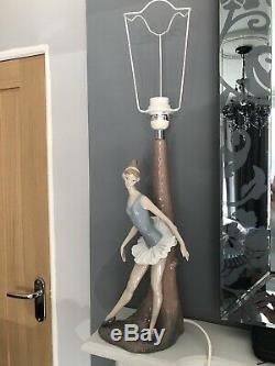 NAO By LLADRO, Beautiful Ballet Lamp 00085 Stunning Large Ballerina Lamp & Shade