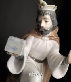 NAO By LLADRO KING MELCHIOR