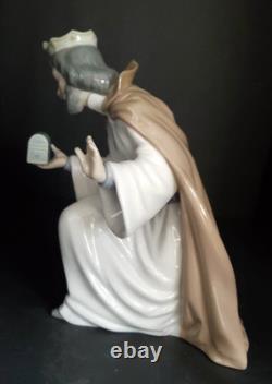 NAO By LLADRO KING MELCHIOR