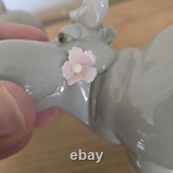 NAO By LLADRO SPAIN porcelain figurines HIPPOS IN LOVE 1998 Hippopotamus Pair