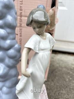 NAO By Lladro #01311 Young Girl Figure Lamp Rare With Box