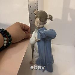 NAO By Lladro La Chaqueta De Papa 10 Porcelain Figure Handmade In Spain