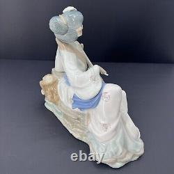 NAO By Lladro Oriental Melody Geisha Girl Playing Samisen Figurine #227