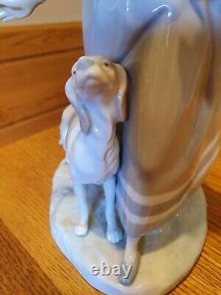 NAO By Lladro Woman Holding Basket With Dog 12 RARE mint condition