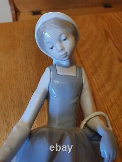 NAO By Lladro Woman Holding Basket With Dog 12 RARE mint condition