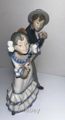 NAO By llardo Gypsy Dancing Couple Porcelain Figurine