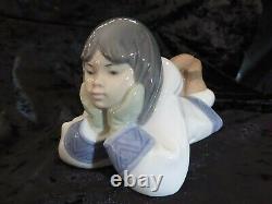 NAO / LLADRO Dreaming On The Ice Eskimo Inuit Figure. #1298