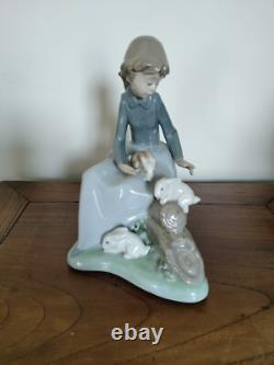 NAO LLADRO Girl Sitting with Bunny Rabbits 6.5 Tall MINT