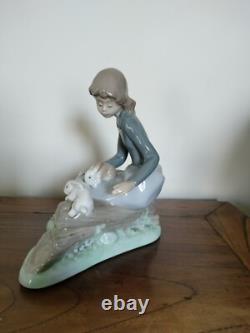 NAO LLADRO Girl Sitting with Bunny Rabbits 6.5 Tall MINT