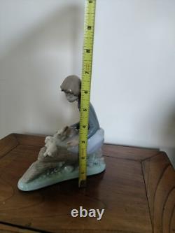 NAO LLADRO Girl Sitting with Bunny Rabbits 6.5 Tall MINT