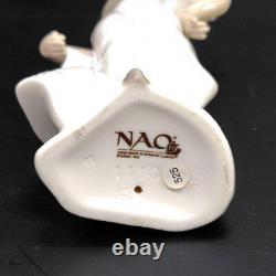 NAO LLADRO' Nao Lladro figure, stylish, in good condition