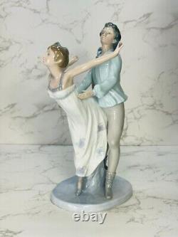 NAO LLADRO figurine Dancing on a Cloud Ballet Couple Man Woman