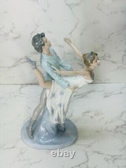 NAO LLADRO figurine Dancing on a Cloud Ballet Couple Man Woman