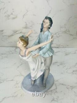 NAO LLADRO figurine Dancing on a Cloud Ballet Couple Man Woman