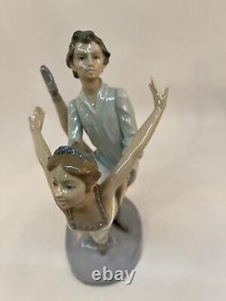 NAO LLADRO figurine Dancing on a Cloud Ballet Couple Man Woman NEW In Box