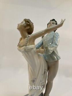 NAO LLADRO figurine Dancing on a Cloud Ballet Couple Man Woman NEW In Box