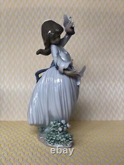 NAO LLADRO porcelain figure girls with pigeons 1984 excellent condition