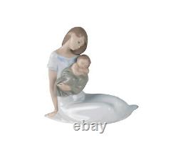 NAO Light of My Days (Boy). Porcelain Mother Figure