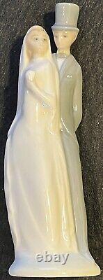NAO Lladro 109 Just Married Bride & Groom Wedding Cake Topper Porcelain Figure