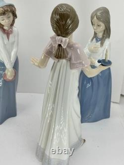 NAO Lladro 3 Figurines 1998 Spain 1155 Light the way How Pretty too cute NAO Lladro 3 Figurines 1998 Spain 1155 Light the way How Pretty too cute