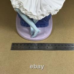 NAO Lladro A Dream Come True Figurine Jester and Ballerina Figurine 384 Retired