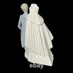 NAO Lladro An Unforgettable Dance Porcelain Figure Bride & Groom 1247