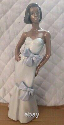 NAO Lladro Dasia Figurine, Dark Lady, RARE