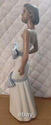 NAO Lladro Dasia Figurine, Dark Lady, RARE