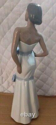 NAO Lladro Dasia Figurine, Dark Lady, RARE