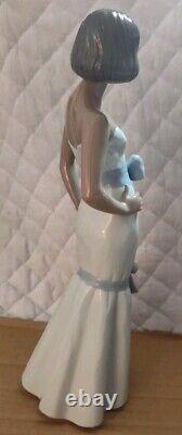 NAO Lladro Dasia Figurine, Dark Lady, RARE