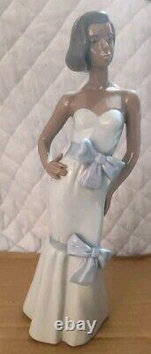 NAO Lladro Dasia Figurine, Dark Lady, RARE