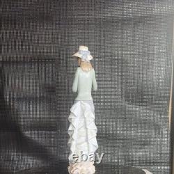 NAO Lladro Figurine Woman Reading Porcelain Figure Statue Collectible Decor