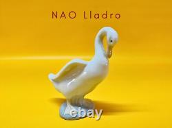 NAO Lladro Goose Figurine Small Porcelain Spain Vintage Bird Collectible